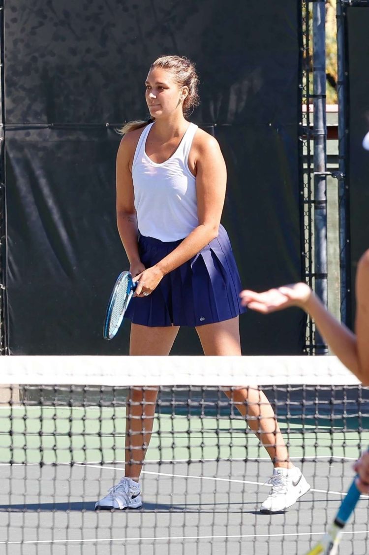 April Love Geary Playing Tennis Game With Friends In Calabasas