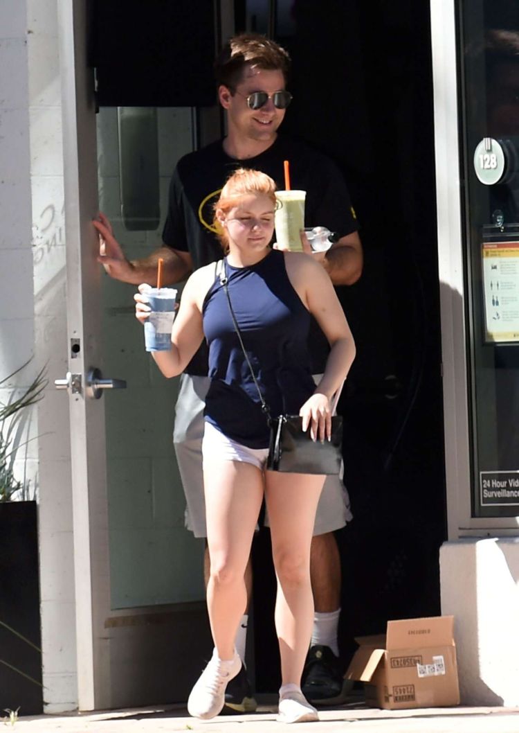 Pretty Ariel Winter Spotted In White Shorts