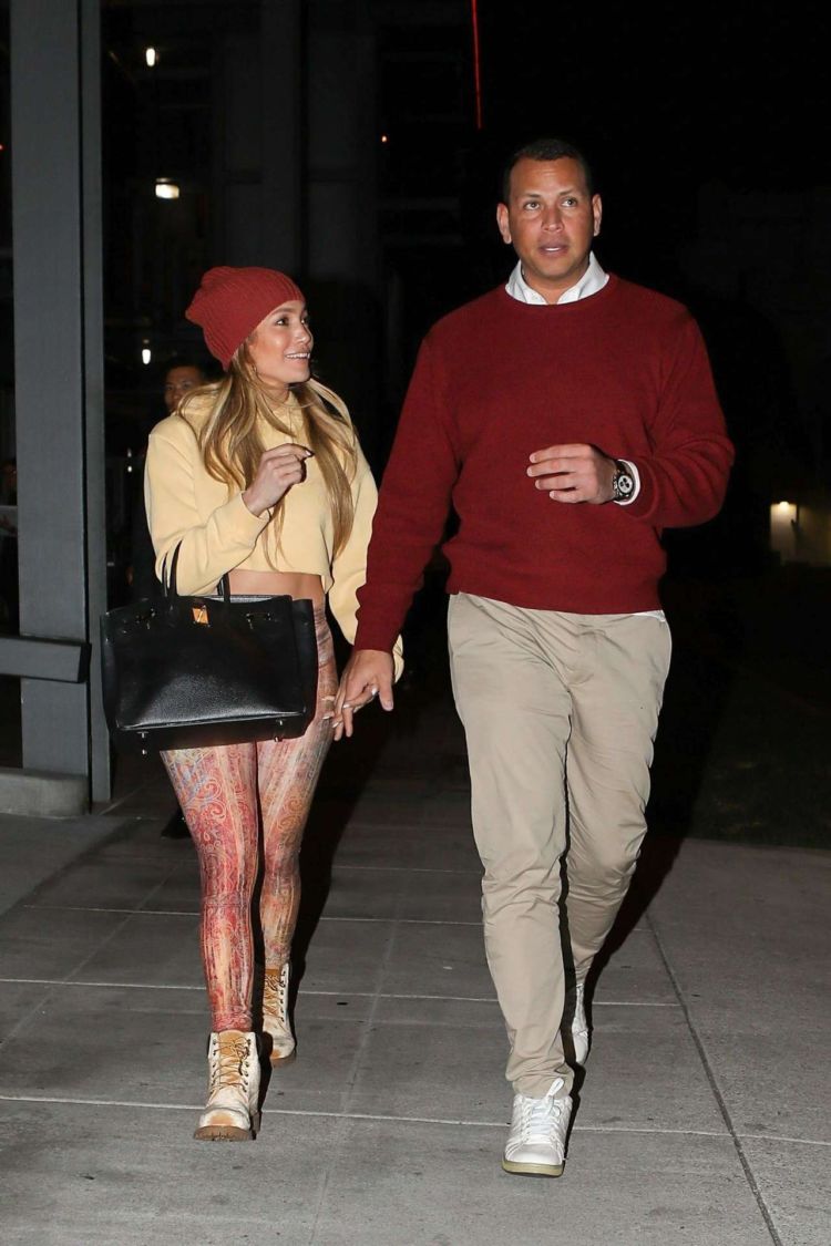 Jennifer Lopez Candids While Leaving The Live Nation Entertainment Headquarters