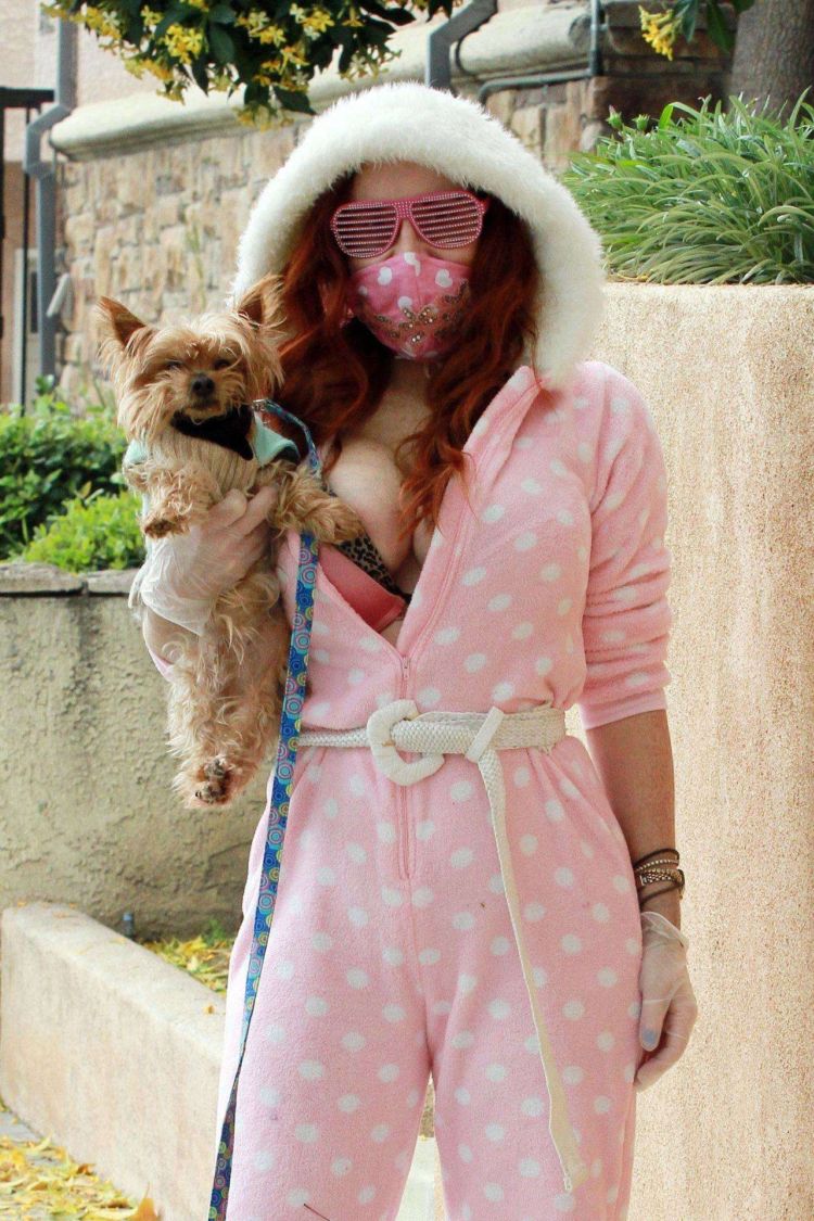 Phoebe Price Spotted Out With Her Dog In Los Angeles