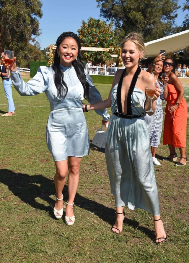 Gorgeous Kelli Berglund At Veuve Clicquot Polo Classic In Pacific Palisades