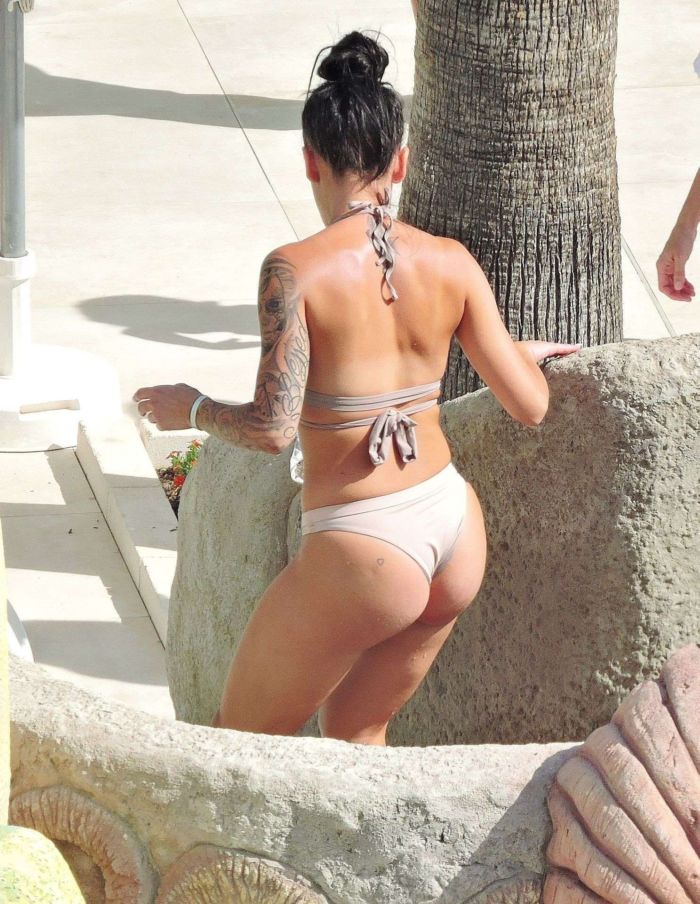 Elena Miras Vacationing In Bikini With Mike Heiter At Palma De Mallorca, Spain