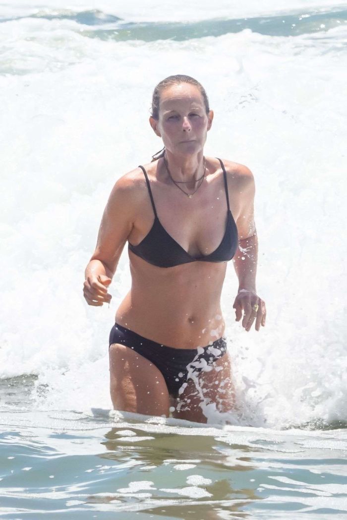 Helen Hunt Candids In Bikini At A Beach In Malibu