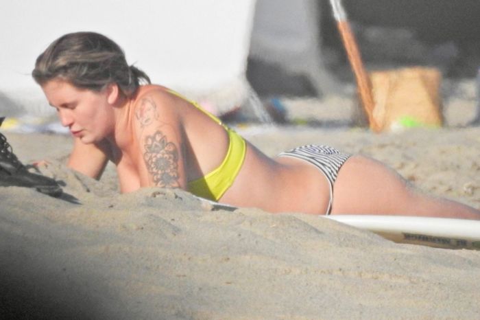 Ireland Baldwin Enjoying Bikini Vacation At The Beach In Malibu