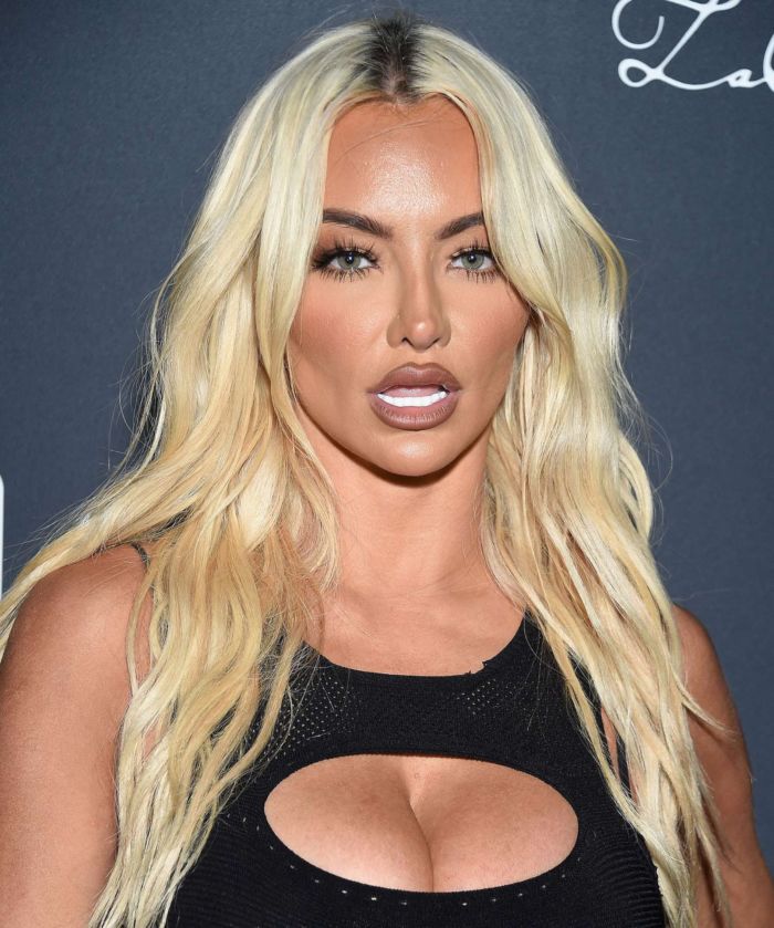 Lindsey Pelas Slays In A Hot Black Outfit At MET Gala After Party