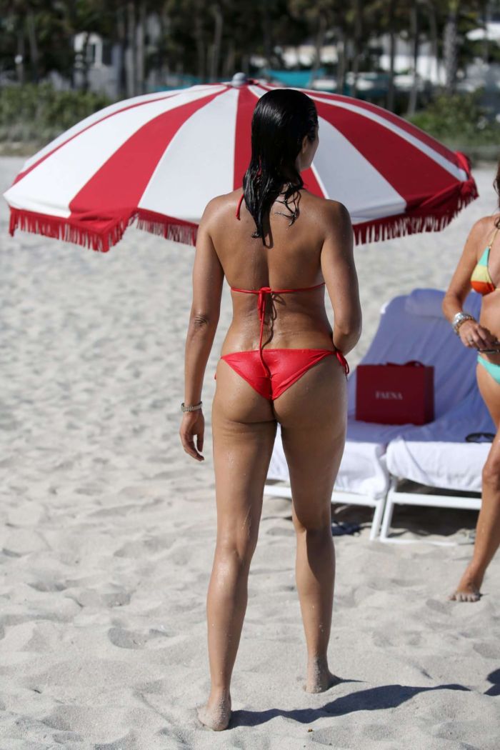 Padma Lakshmi Enjoys Vacation In Red Bikini At Miami Beach