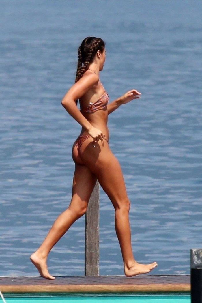 Philine Roepstorff Having Fun In A Bikini On A Yacht In Tremezzo