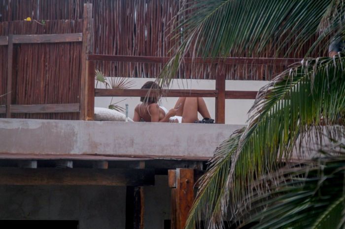 Rachel Cook Candids In A Swimsuit At The Beach In Tulum