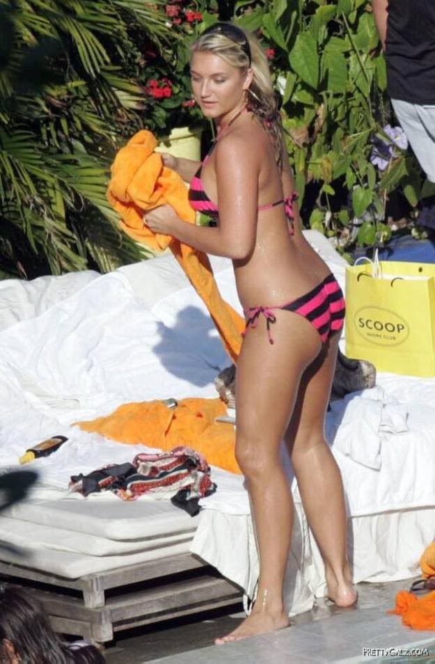 Brook Hogan in Bikini Vacation Pictures