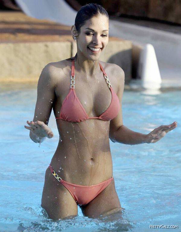 Miss Universe Dayana Mendoza in the Bahamas